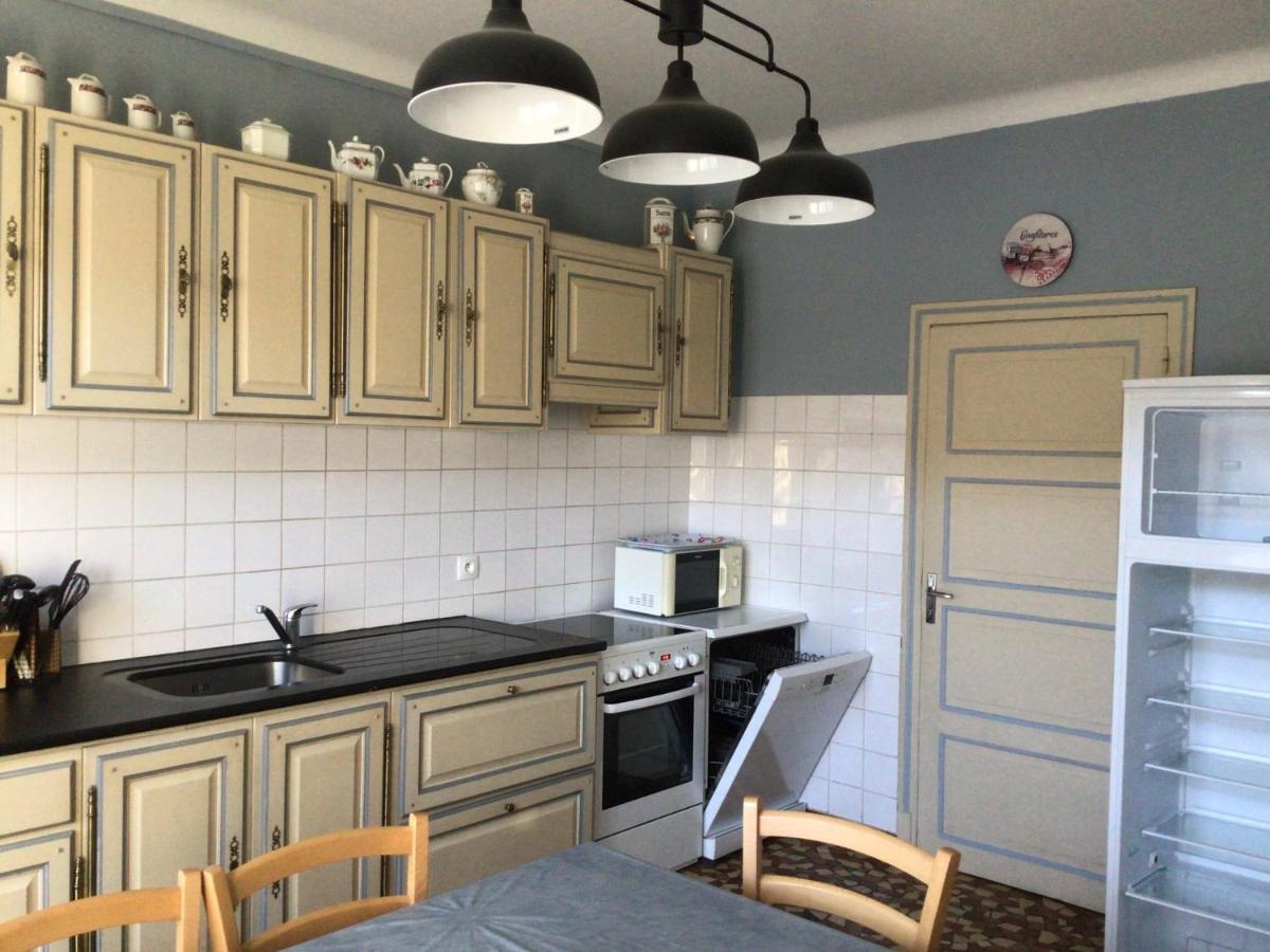 Apartment Les Glycines Vic-sur-Cere