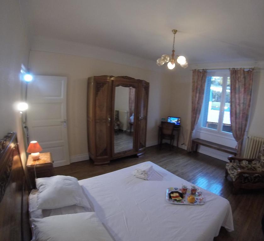 Les Glycines Apartment Vic-sur-Cere